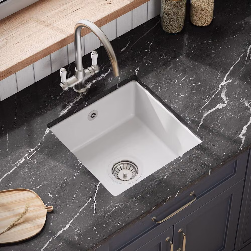 Balterley White Ceramic Fireclay Single Bowl Square Undermount Sink with Overflow and Chrome Waste, W: 45.7 cm – 3