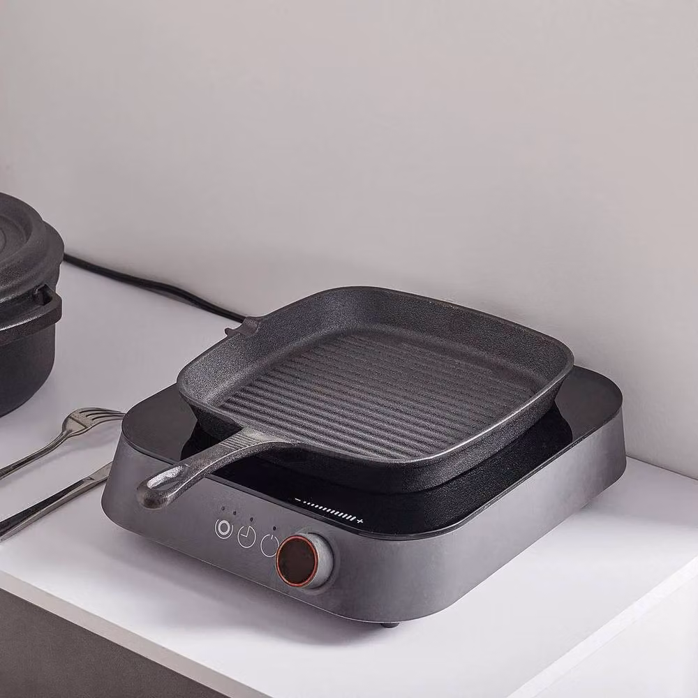 FORGEVIO Uncoated Cast Iron Square Steak Frying Pan Grill with Pouring Spout in Black – 2