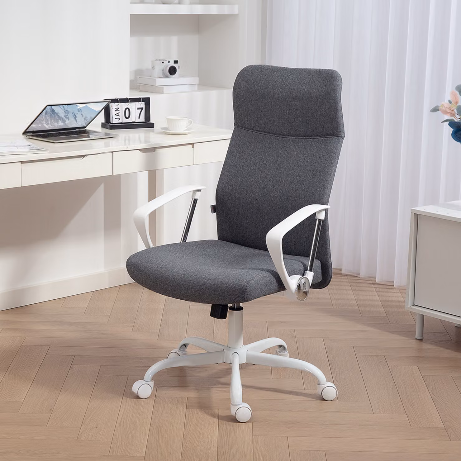 HOMCOM Grey Fabric High Back Office Chair with Adjustable Height and Armrests – 2