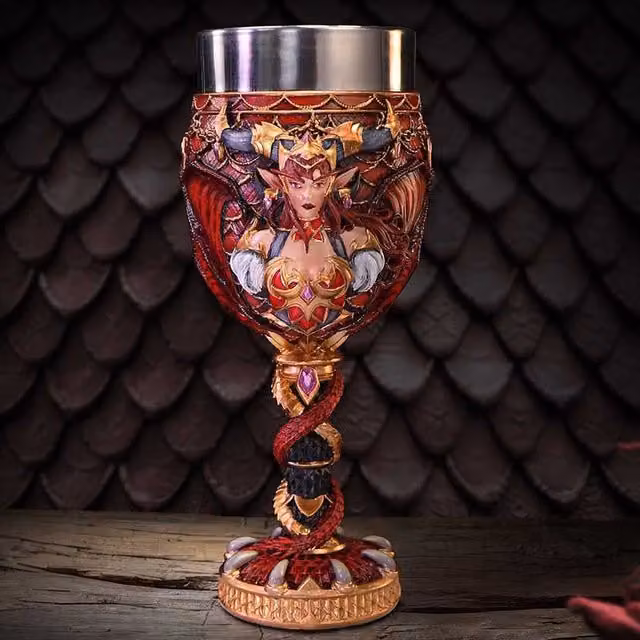 Nemesis Now World of Warcraft Alexstrasza Goblet Tumbler in Red, Gold and Multicolour, Height: 19.5 cm