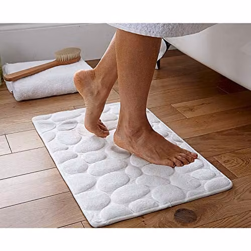 mysmartbuy Luxury Pebble Design Memory Foam Bath Mat, White, W/D/H: 59 x 40 x 1.5 cm – 1