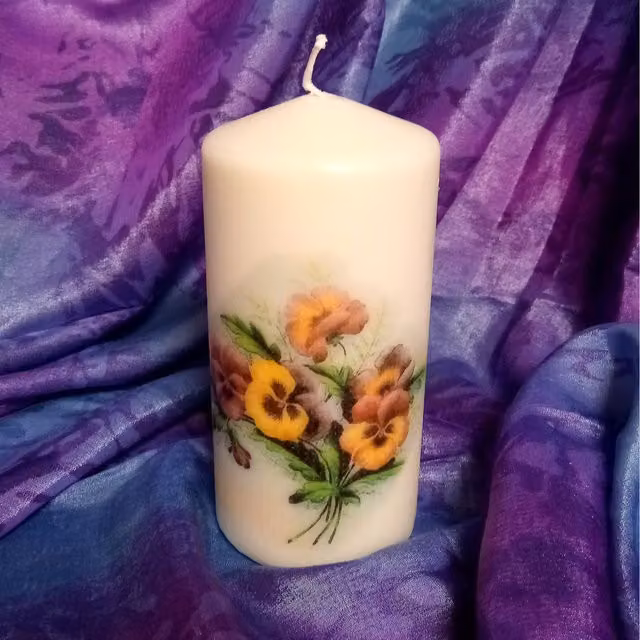 Viki Spring Pillar Candle in White Pansy