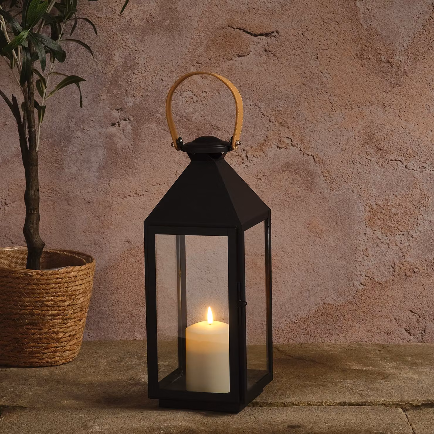 Lights4fun Brixham Regular Leather Effect Handle Lantern in Black with TruGlow Pillar Candle and Remote Control – 1