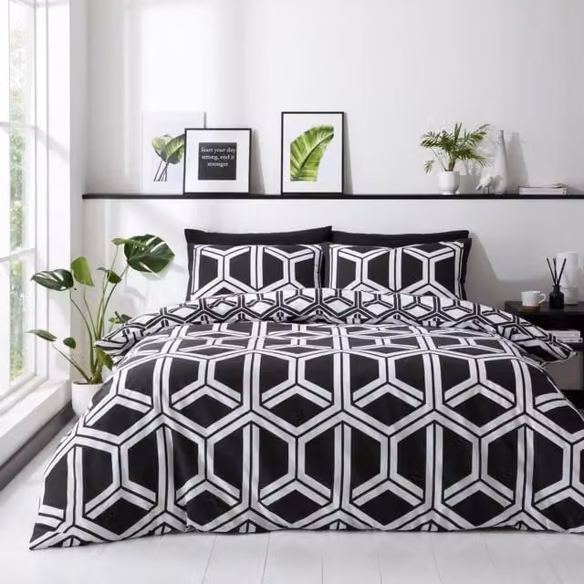Gaveno Cavailia Hendrix King Size 3 Piece Reversible Striped Duvet Cover Set in Black and White, W/D/H: 230 x 220 cm – 1