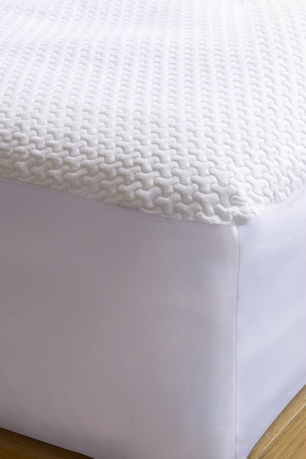 Soak&Sleep Waterproof Bamboo Mattress Protector in White, W/D/H: 140 x 200 cm – 2