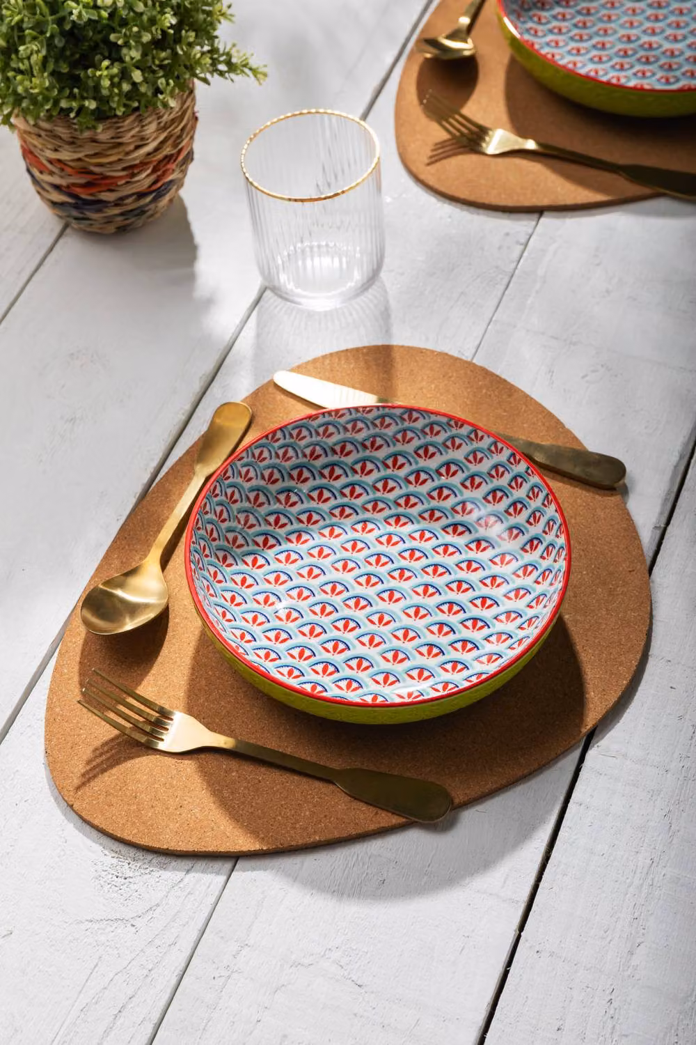 Mikasa Green Geometric Glazed Stoneware Pasta and Salad Coupe Bowl, 21 cm – 4