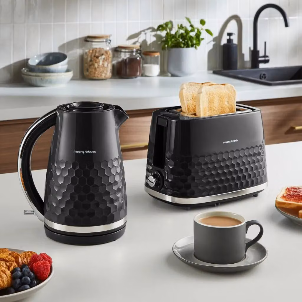 Morphy Richards Hive Jug Kettle, 1.5 l, Black, with Limescale Filter – 3