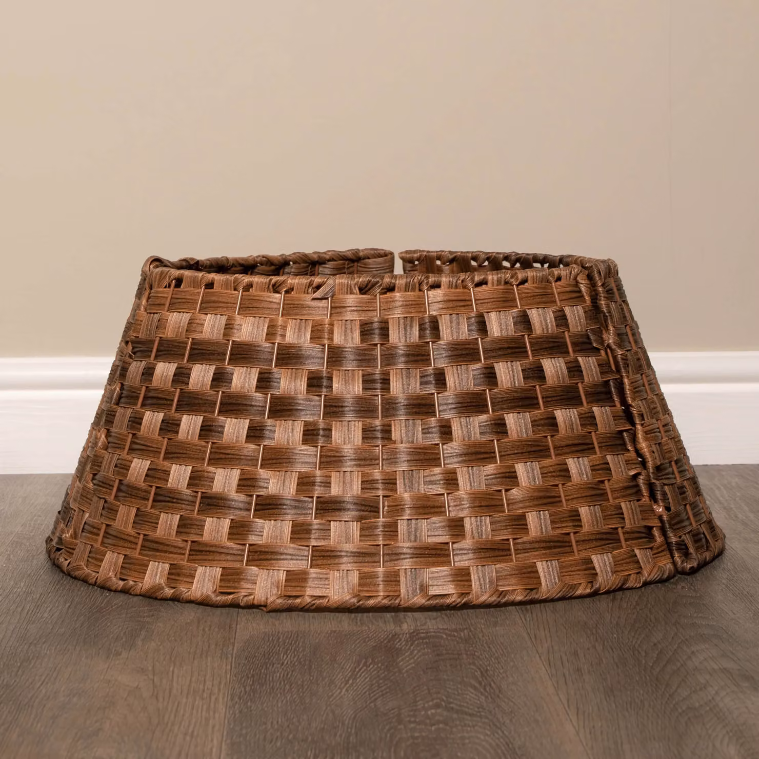 Samuel Alexander Brown Woven Rattan Christmas Tree Skirt – 3