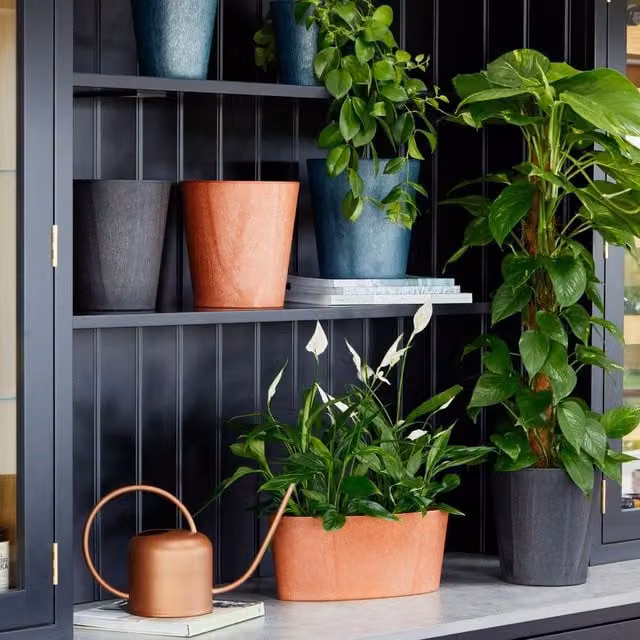 Ivyline Pula Stone Planter Tub in Copper/Bronze, H: 25 cm, D: 24 cm