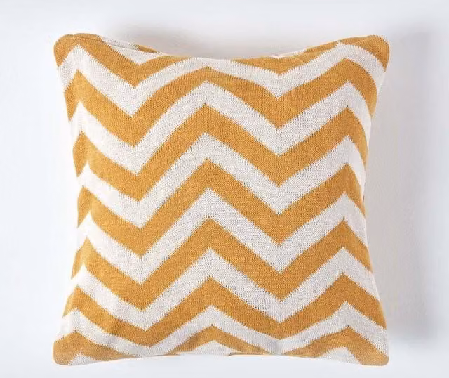 Homescapes Geometric Cotton Knitted Cushion Cover in Yellow and White, W/D/H: 45 x 45 x 45 cm