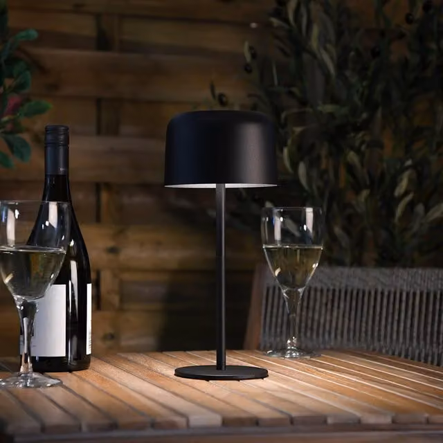 Garden Gear Solar Outdoor Metal Tabletop Touch Lamp in Black