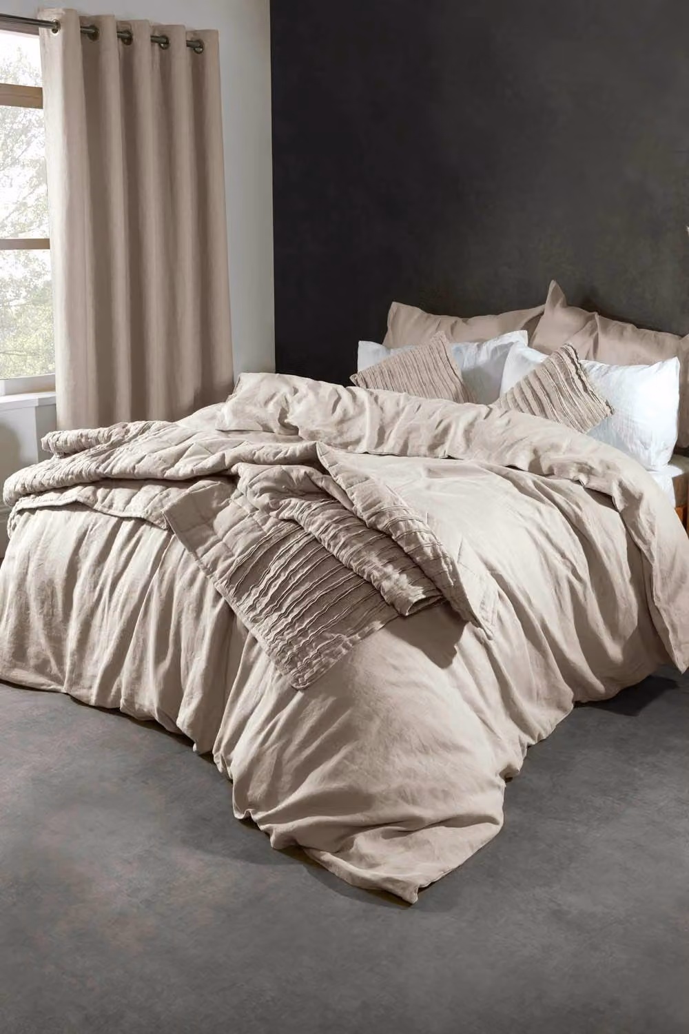 Lazy Linen Beige Linen Bedding Bundle including Duvet Cover, Pillowcase Pair and Fitted Sheet, Size: Double (140 x 200 cm)