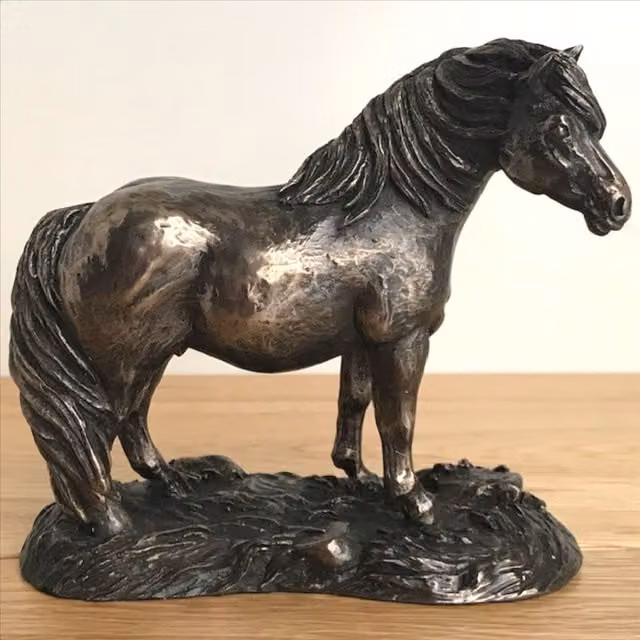 Animal Crackers Shetland Pony Figurine in Solid Cold Cast Bronze, H 12.5 cm x W 12 cm x D 6 cm – 1