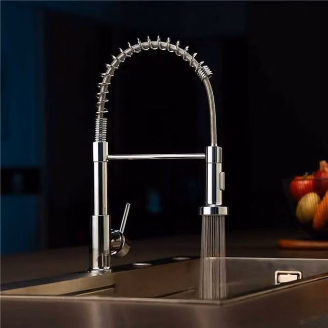 Dayone Sleek Stainless Steel Kitchen Mixer Tap with Pull Out Sprayer and Swivel Spout in Chrome Silver – 1