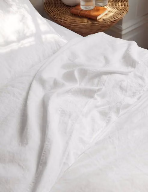 Piglet In Bed Pure Linen Flat Sheet in White, W/D/H: 200 x 200 cm