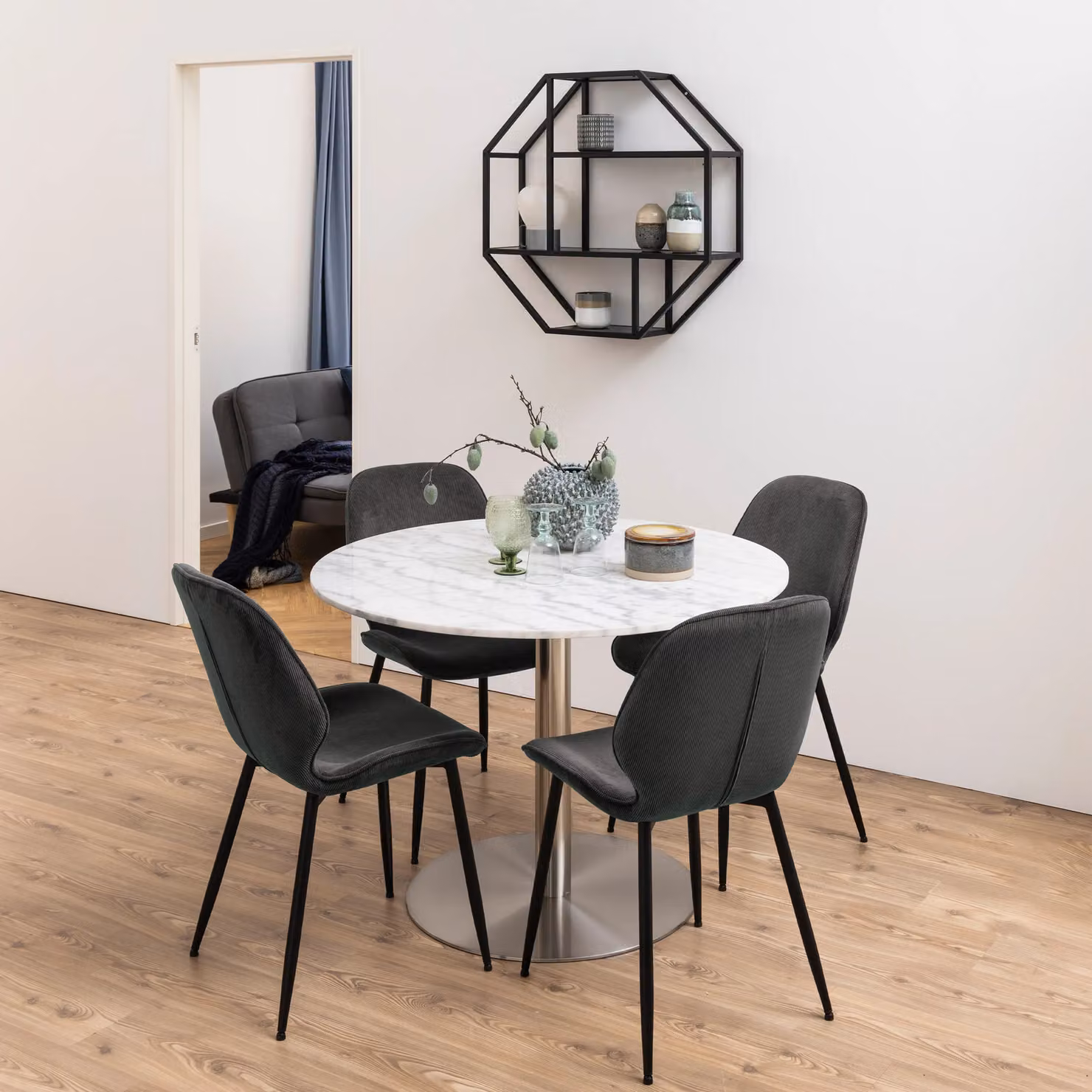 Furniture To Go Femke Dining Chair Set of 4 in Anthracite Grey Fabric – 4