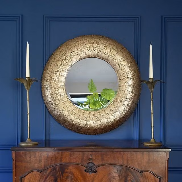 Madison & Mayfair Moroccan Style Round Wall Mirror with Gold Metal Frame