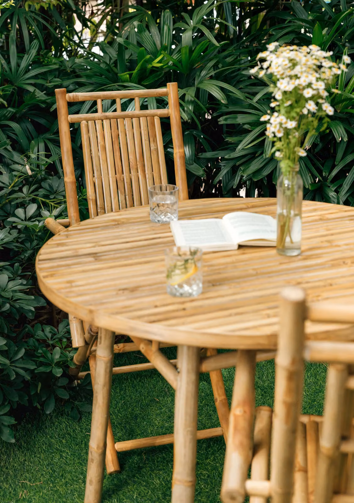 Nordlys Round Bamboo Dining Table in Brown, Diameter: 90 cm – 3