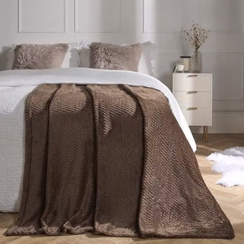 Dreamscene Waffle Honeycomb Mink Fleece Throw, Chocolate Brown, W: 200 cm, D: 240 cm – 2