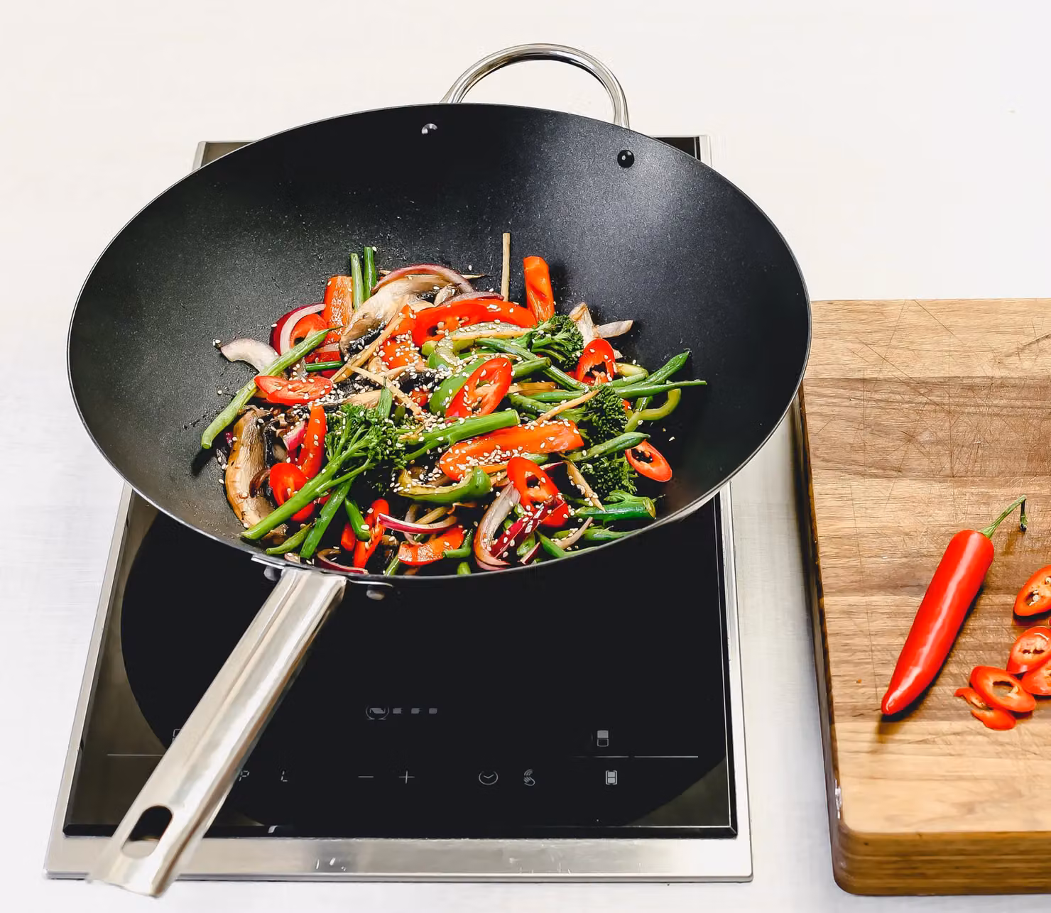 MasterClass Non-Stick Carbon Steel Wok, 35.5 cm, Black – 3