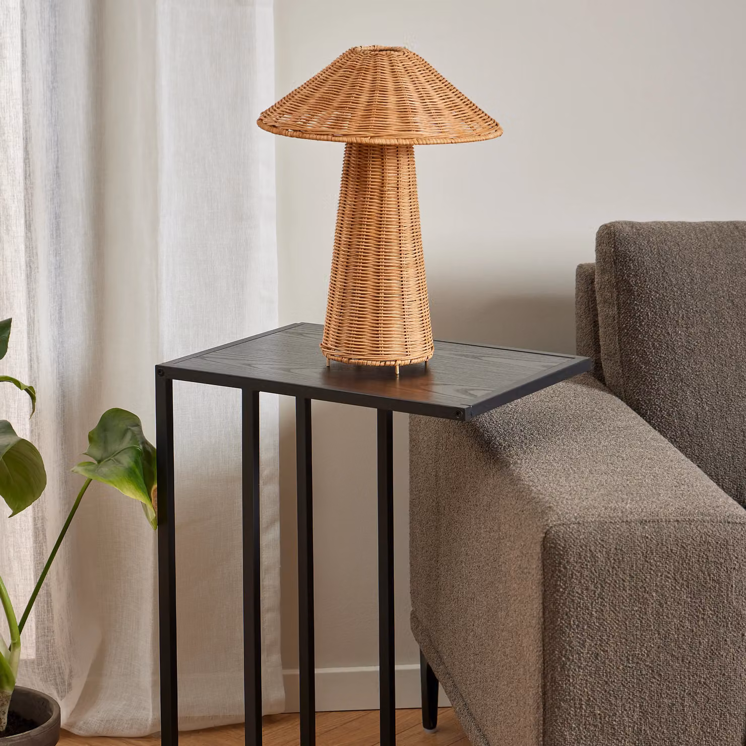Furniture To Go Seaford Black Metal Side Table – 4