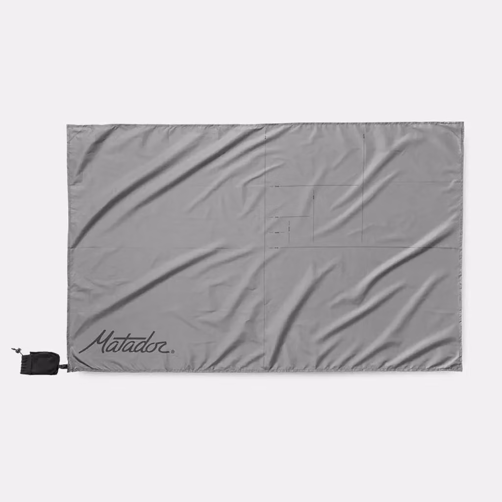 Matador Pocket Blanket Mini Small Picnic Blanket in Black – 3