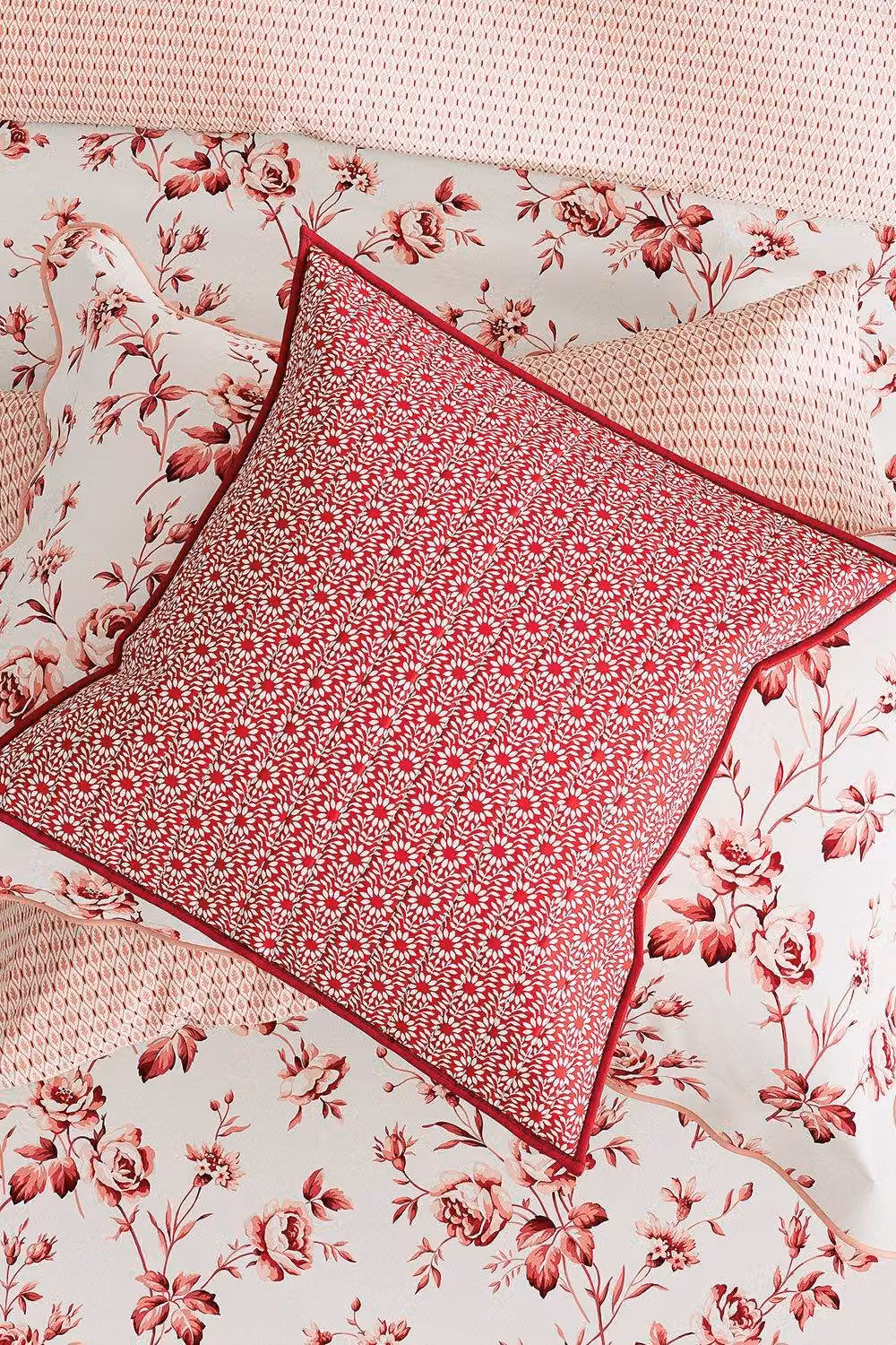 V & A Garden Rose Cotton Percale Duvet Cover and Pillowcase Set, Pink, W: 140 cm, L: 200 cm – 2
