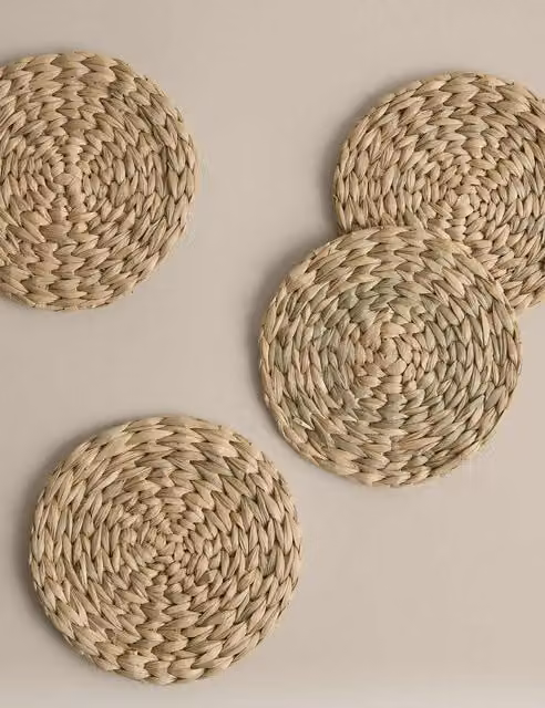 M&S Set of 4 Oval Seagrass Coasters with Holder in Beige