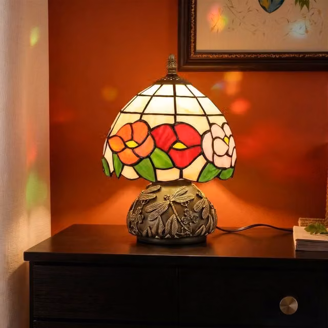HOMCOM Tiffany Style Stained Glass Table Lamp in Multi-Colour and Bronze