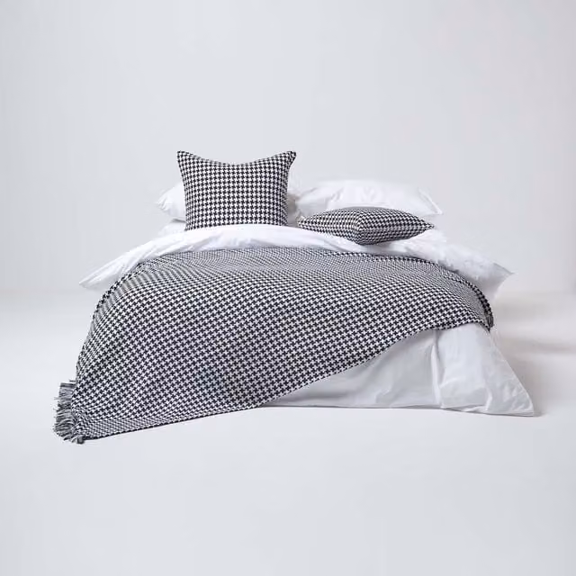 Homescapes Black Woven Cotton Bedspread Throw, Width: 200 cm