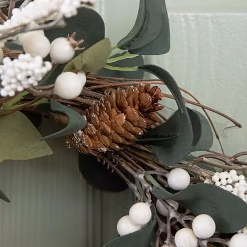 Samuel Alexander 40cm Hanging Christmas Winter Berry Wreath in White and Green – 2