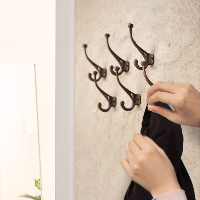 Marco Paul 6-Piece Cast Iron Wall Hooks in Brown