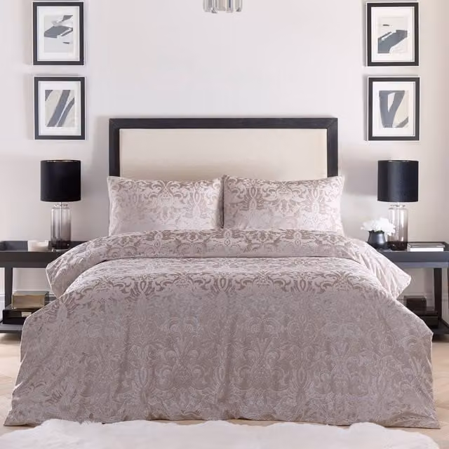 Laurence Llewelyn-Bowen Firenza Damask Velvet Duvet Cover Set in Light Beige, W: 180 cm, H: 200 cm