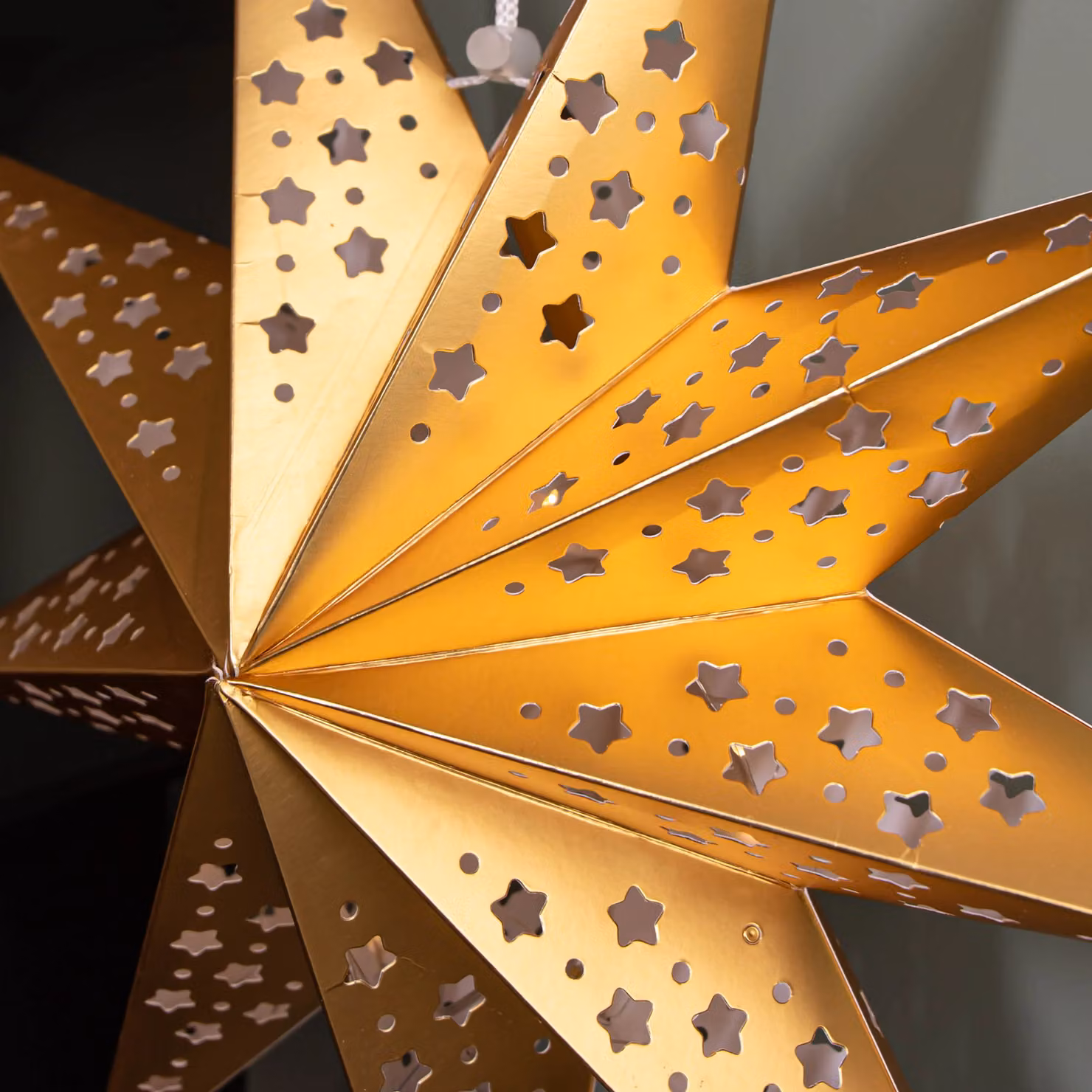 Samuel Alexander Gold Origami Hanging Christmas Star with LED Lights, 50 cm – 3