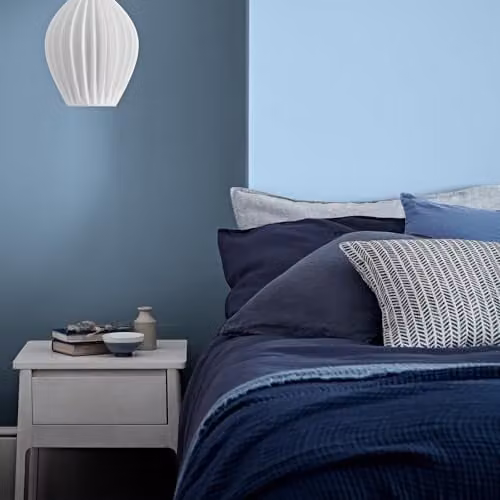 Crown Blue Kitchen and Bathroom Paint, Satin Gloss, 2.5 l – 3