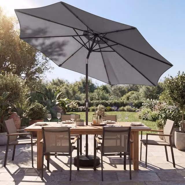Outsunny 2.7 m Garden Parasol Umbrella with Cross Base and Sandbag in Light Grey
