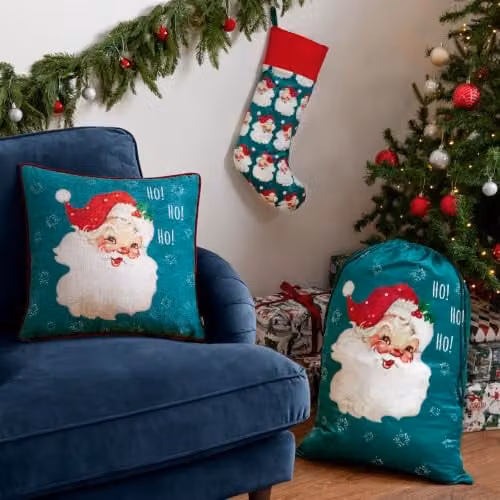Riva Home Christmas Graphic Square Velvet Cushion, Multicolour, W/D/H: 43 x 43 x 43 cm – 6