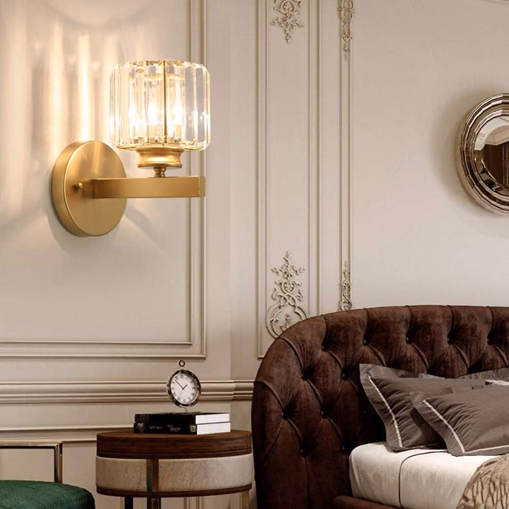 COMELY Crystal and Metal Indoor Wall Light in Gold/Brass – 2