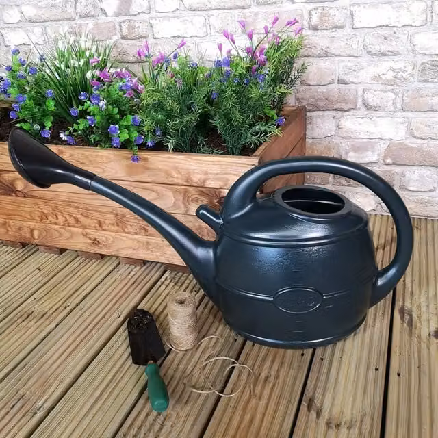Ward 10L Garden Watering Can with Rose, Green