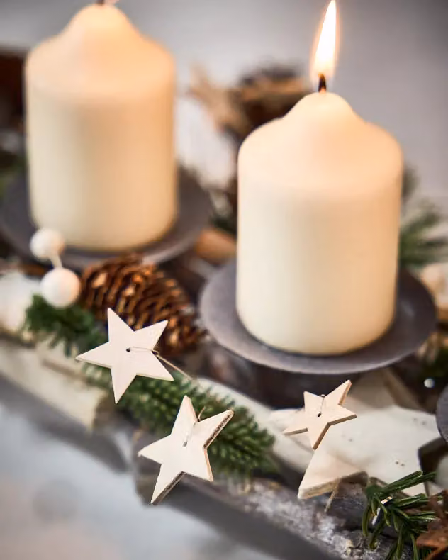 Dibor Scandinavian Style Pine Four Pillar Christmas Tealight Holder Centrepiece in Green – 5