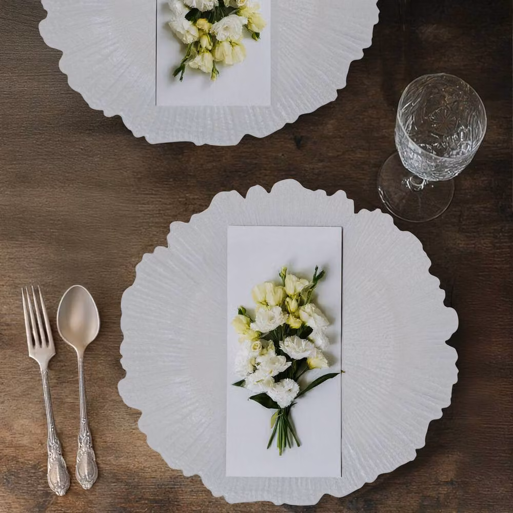 Orsina Set of Four White Reef Plastic Charger Plates, Diameter: 33 cm – 3