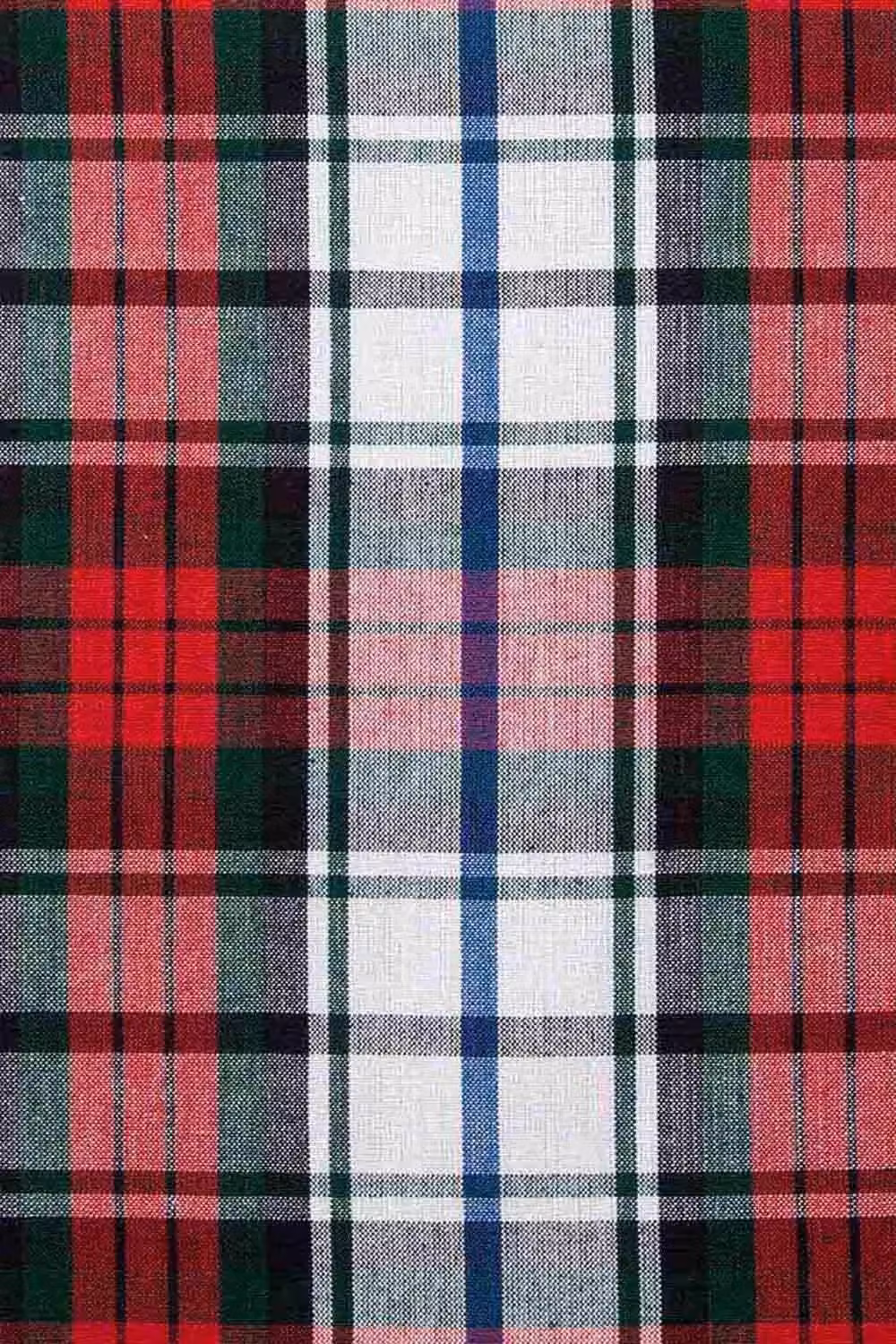 Homescapes Macduff Tartan Check Cotton Eyelet Curtain Pair in Red, Green and White, Width: 140 cm, Drop: 229 cm – 3