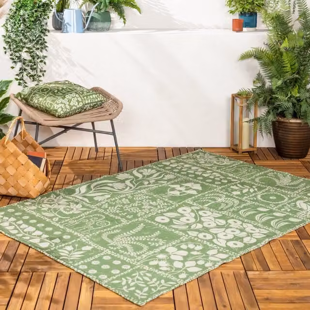 Furn Forage Garden Woven Floral Outdoor and Indoor Rug in Green, W/D: 120 x 170 cm – 1