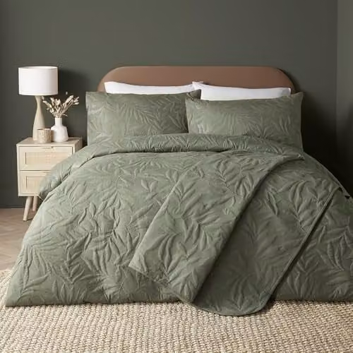Serene Luana Collection Microfibre 3D Floral Design Duvet Cover and Pillowcase Set in Green and Pink, W/D/H: 260 x 220 x 200 cm