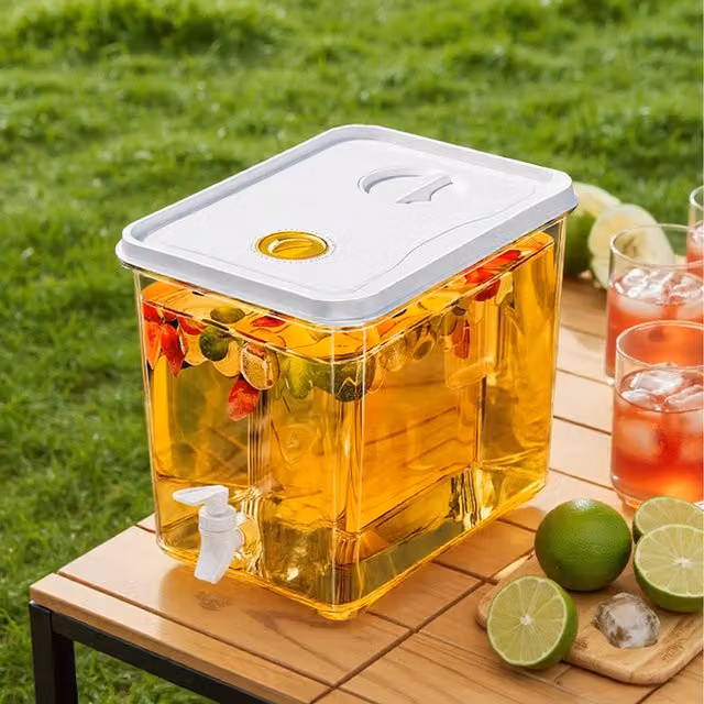 Livingandhome 10L Plastic Fridge Water Dispenser with Tap, White and Transparent