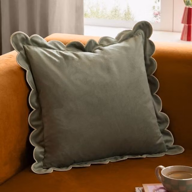furn Lil Scallop Velvet Decorative Cushion in Green, W/D/H: 45 x 45 x 45 cm