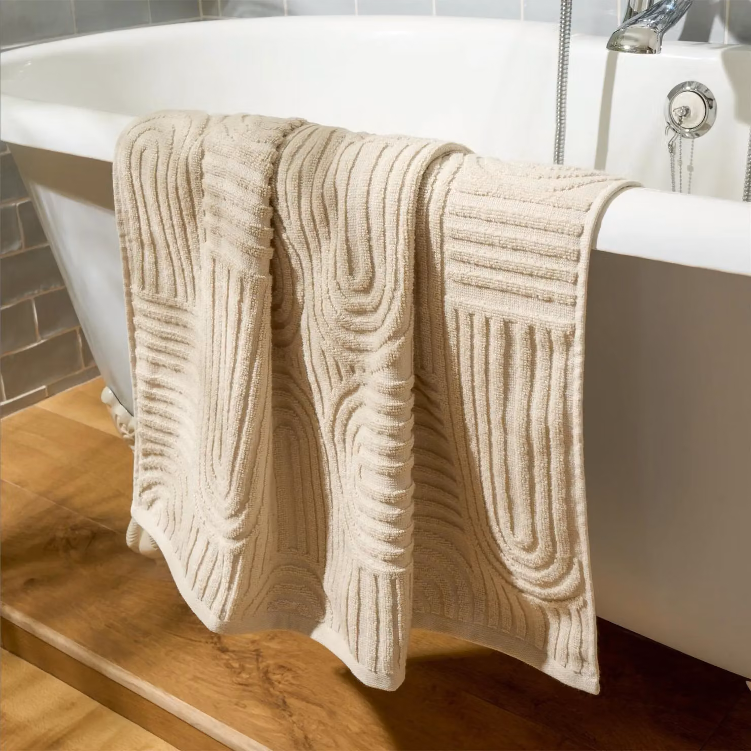 OHS 4 Pack Arch Jacquard Cotton Bath Towels in Beige – 3
