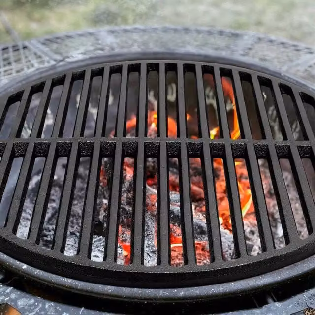 SPETLEK Cast Iron Replacement Charcoal Grill Grate in Black, 53 cm