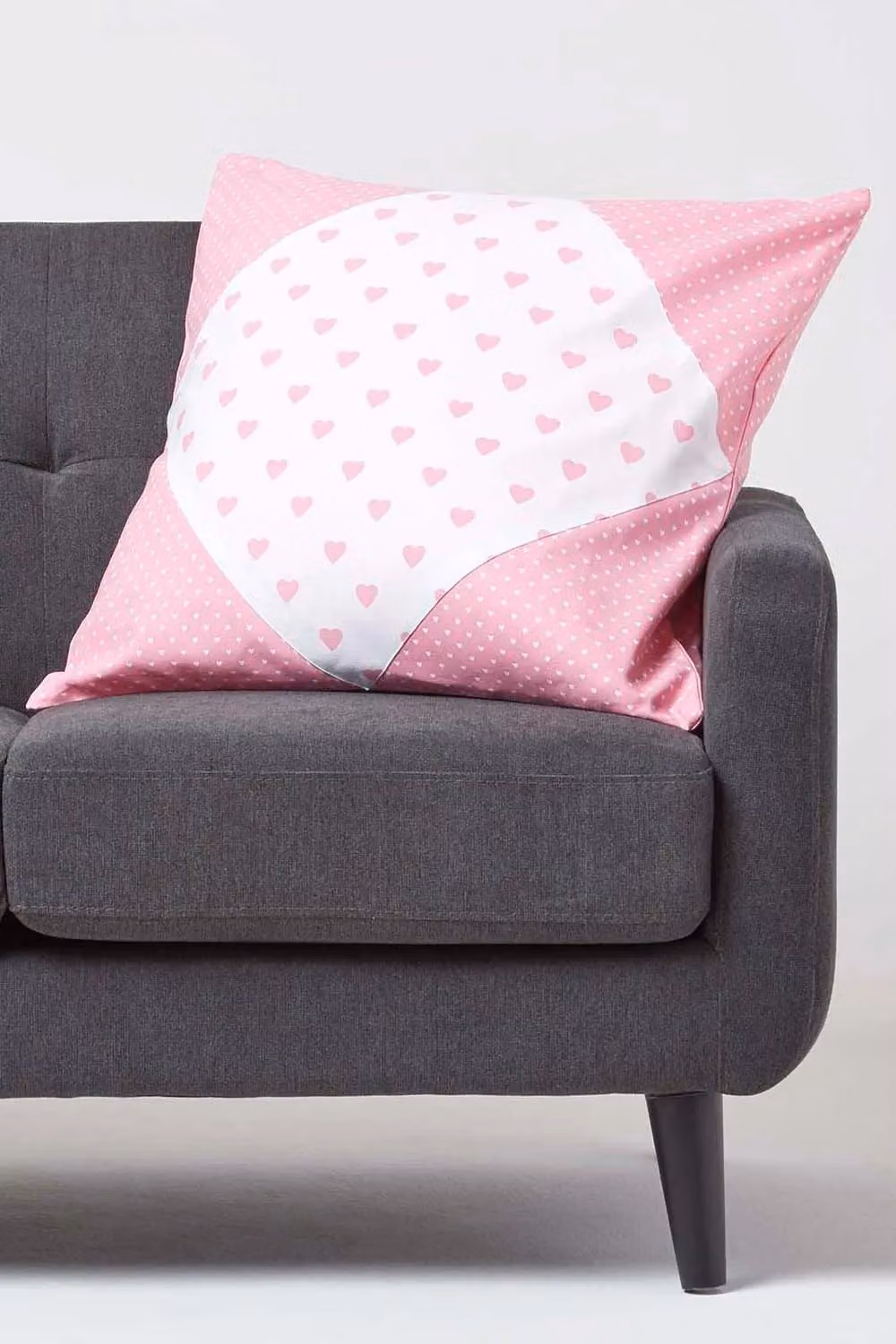 Homescapes Cotton Hearts and Polka Dots Cushion Cover in Pink and White, W/D/H: 45 x 45 x 45 cm – 2