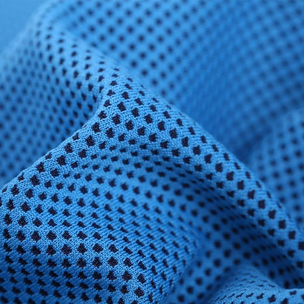 Quipulse Two-Tone Cooling Towel in Blue – 2